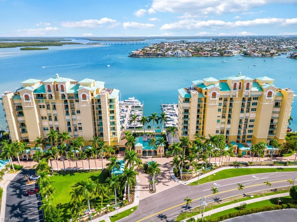 1081 Bald Eagle DR, MARCO ISLAND FL 34145-12