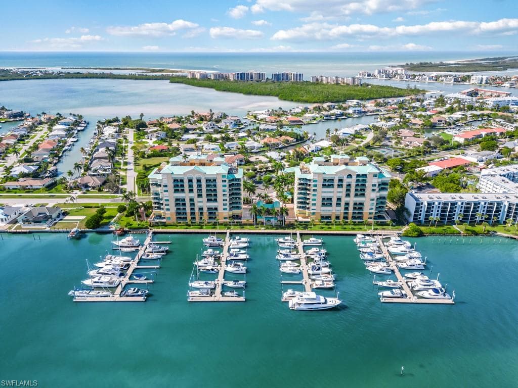 1081 Bald Eagle DR, MARCO ISLAND FL 34145-6