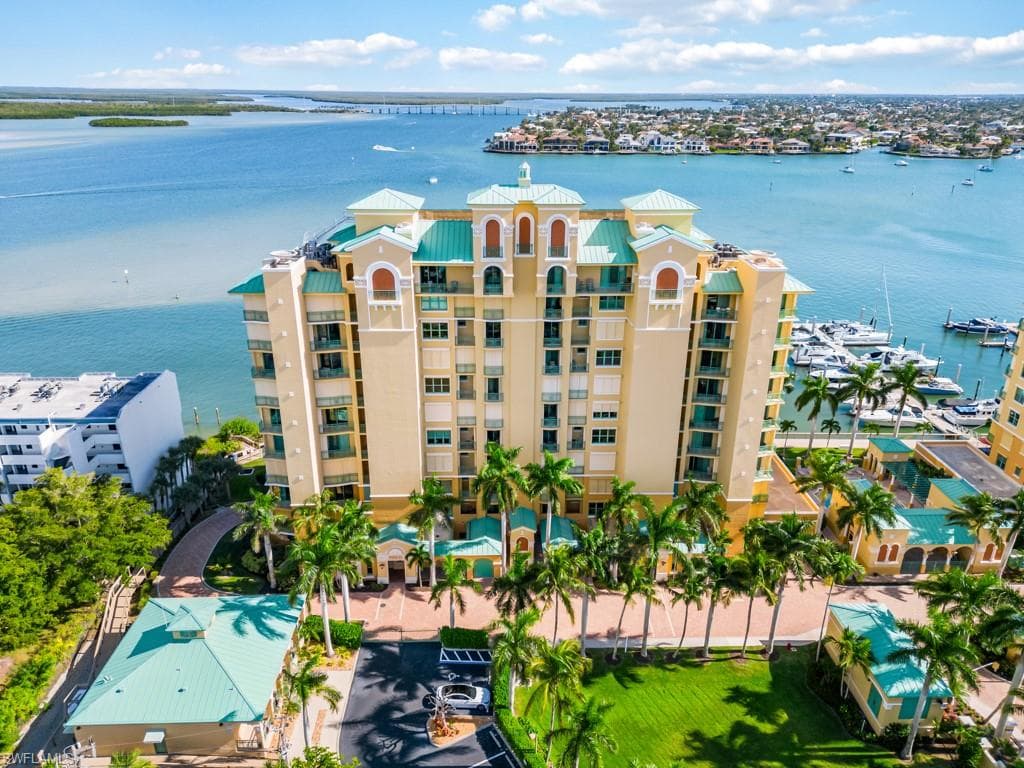 1081 Bald Eagle DR, MARCO ISLAND FL 34145-14