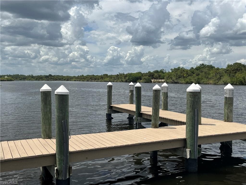 22776 Yellow Button LN, ALVA FL 33920-4