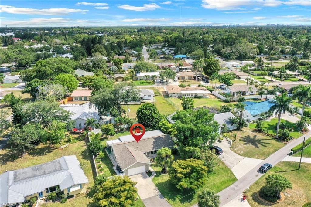 10320 River DR, BONITA SPRINGS FL 34135-39