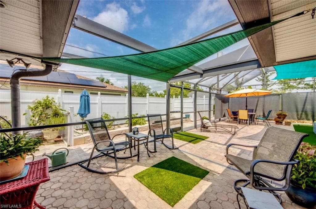 539 W Archer PKWY, CAPE CORAL FL 33904-21