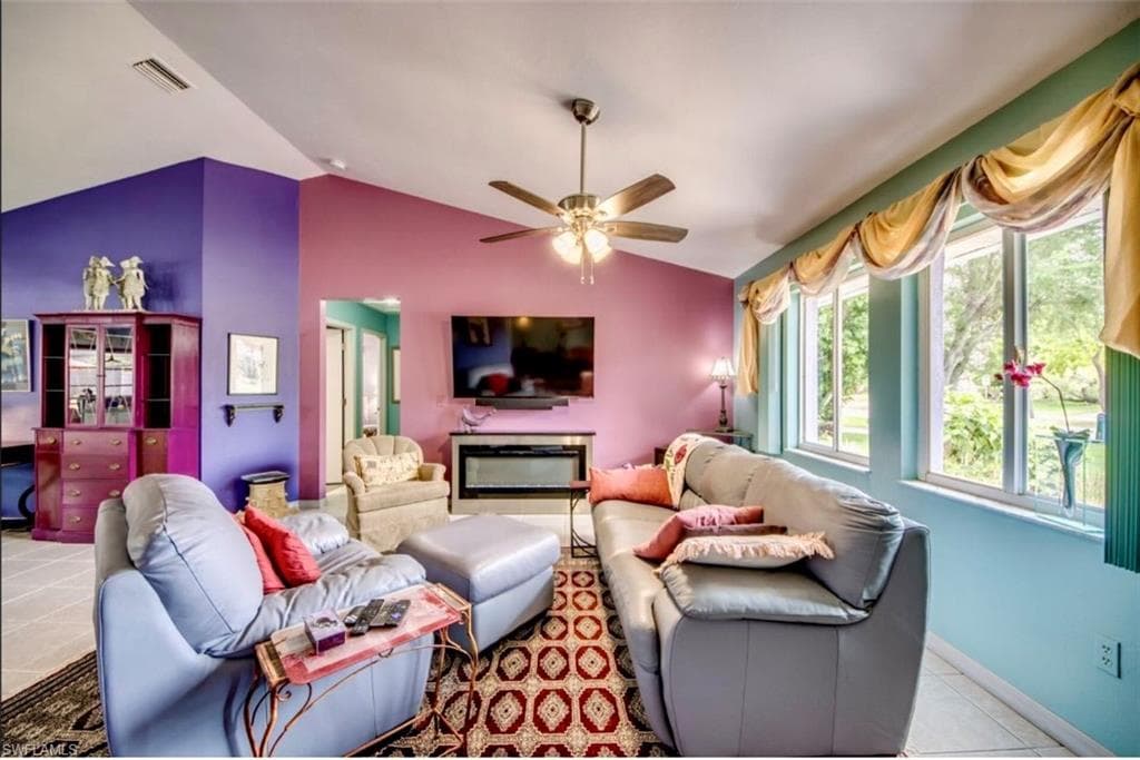 539 W Archer PKWY, CAPE CORAL FL 33904-2