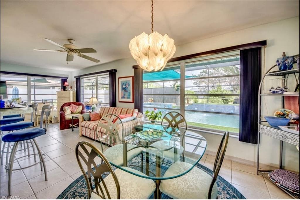 539 W Archer PKWY, CAPE CORAL FL 33904-8