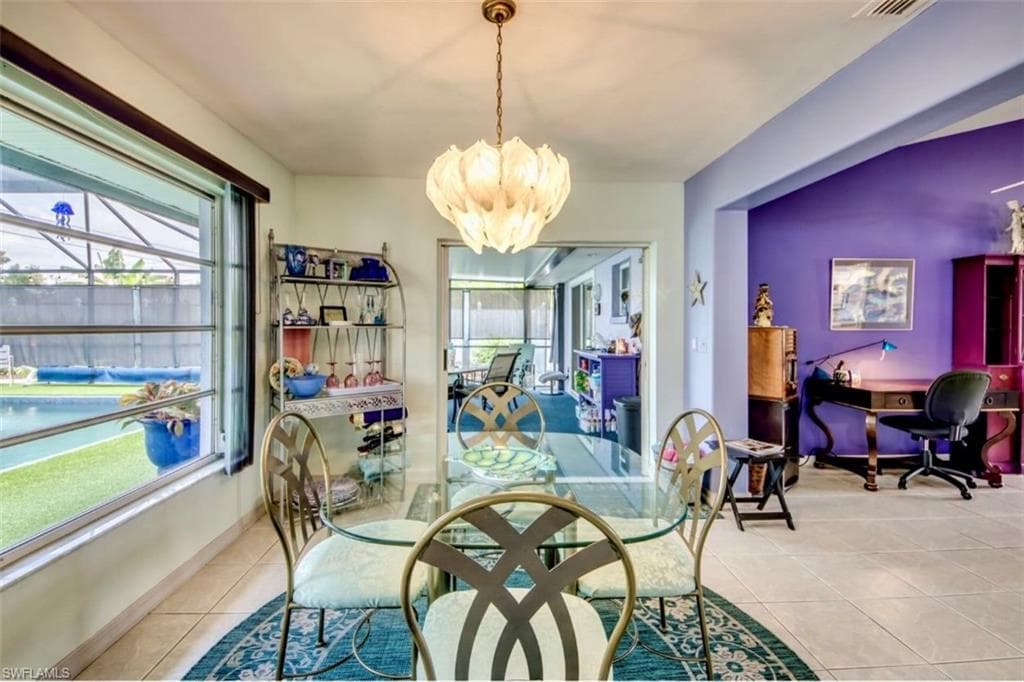 539 W Archer PKWY, CAPE CORAL FL 33904-7