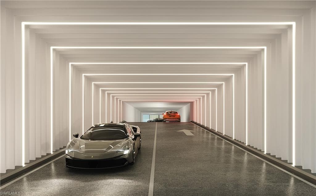 1925 Metropolitan BLVD, NAPLES FL 34104-10