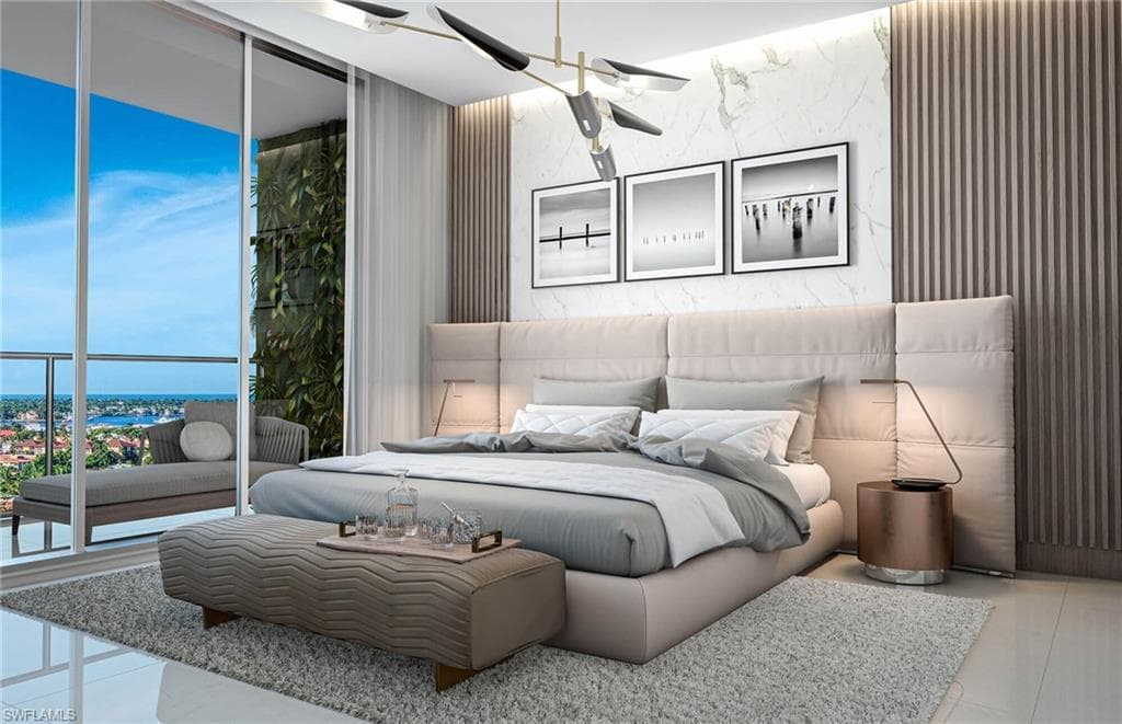 1925 Metropolitan BLVD, NAPLES FL 34104-18