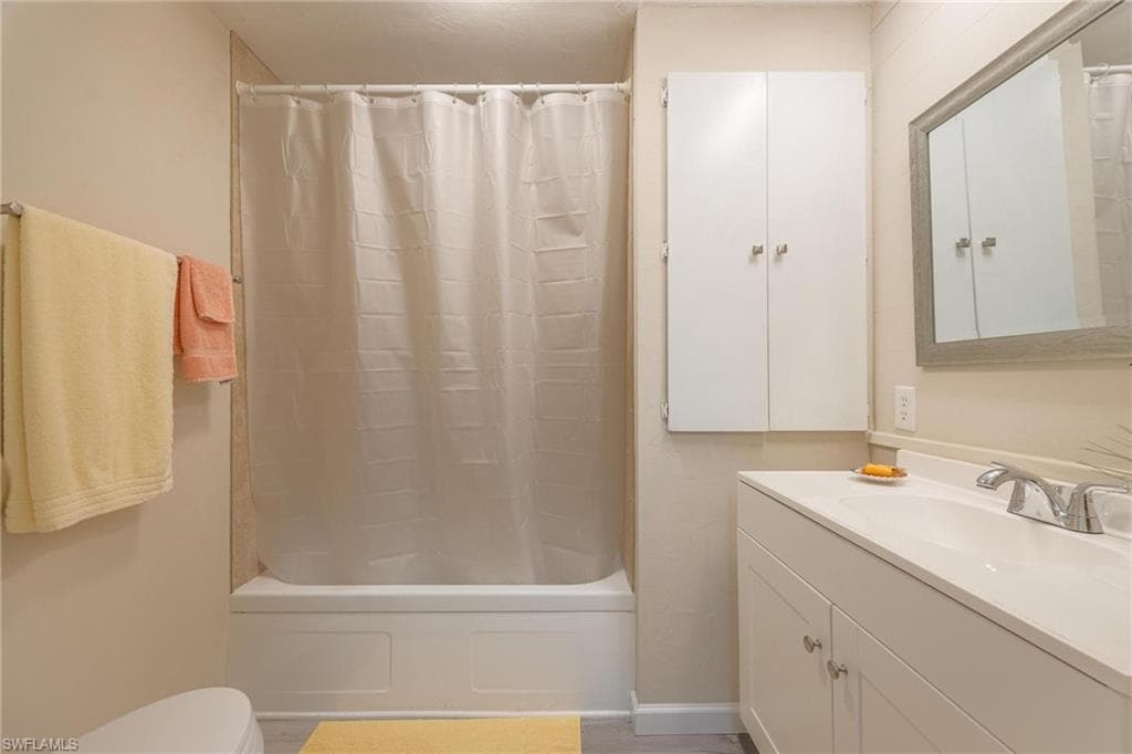 820 Peaceful DR, NORTH FORT MYERS FL 33917-29