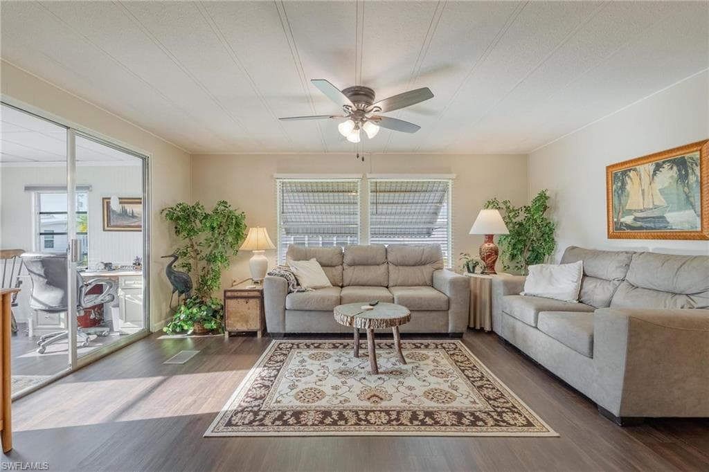 820 Peaceful DR, NORTH FORT MYERS FL 33917-14