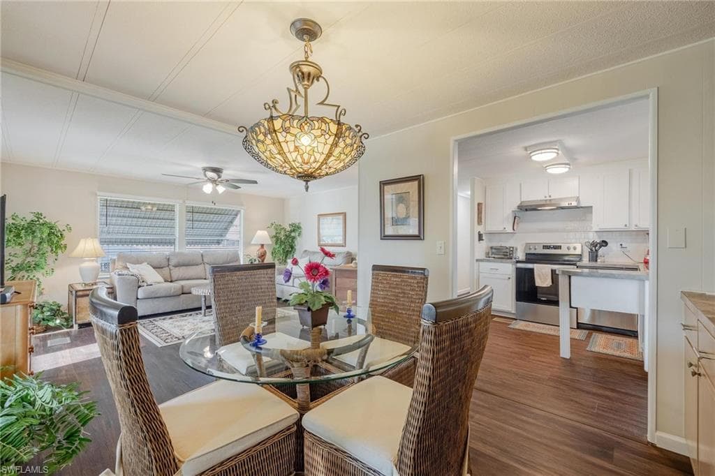 820 Peaceful DR, NORTH FORT MYERS FL 33917-18