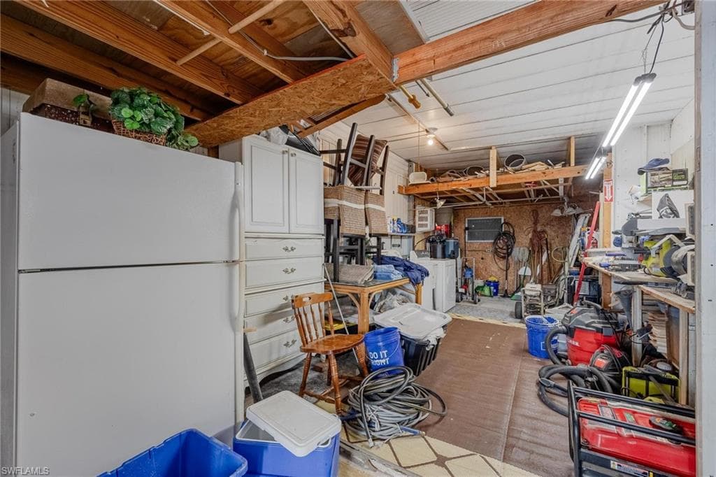 820 Peaceful DR, NORTH FORT MYERS FL 33917-34