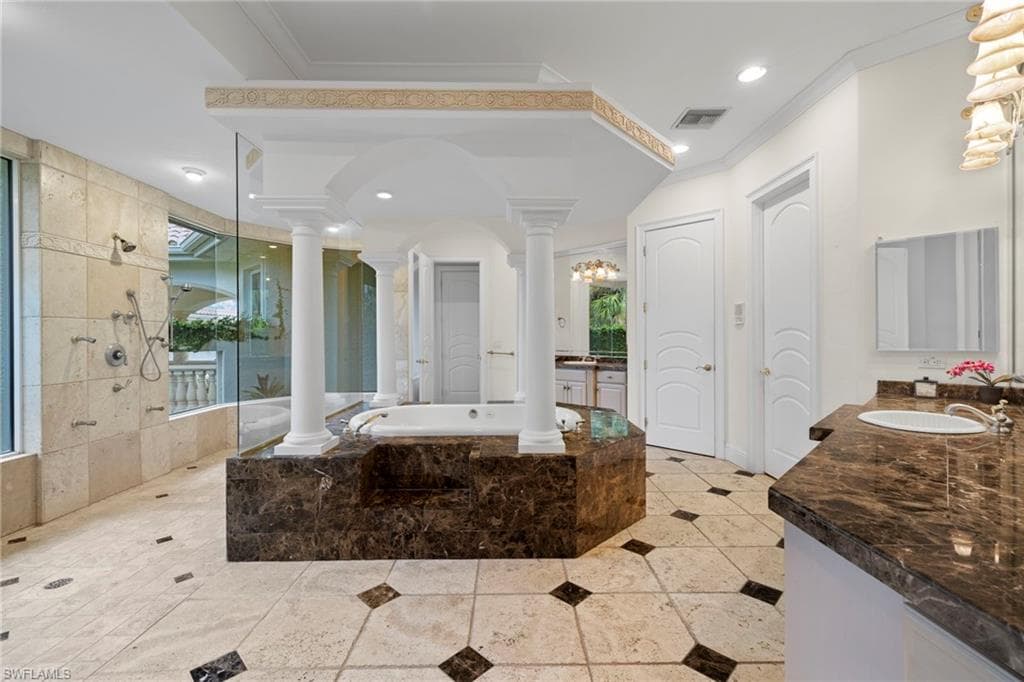 15401 Old Wedgewood CT, FORT MYERS FL 33908-19