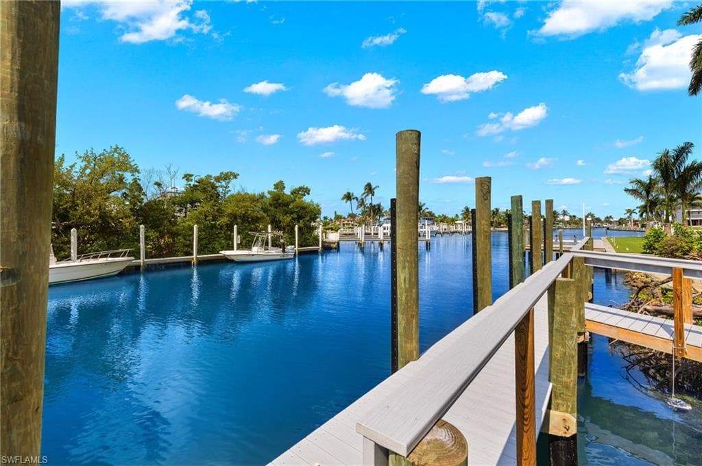 592 Lighthouse WAY, SANIBEL FL 33957-6