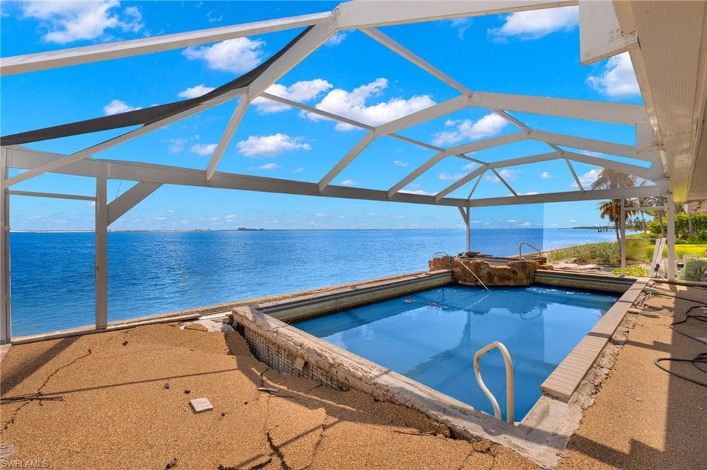 592 Lighthouse WAY, SANIBEL FL 33957-8