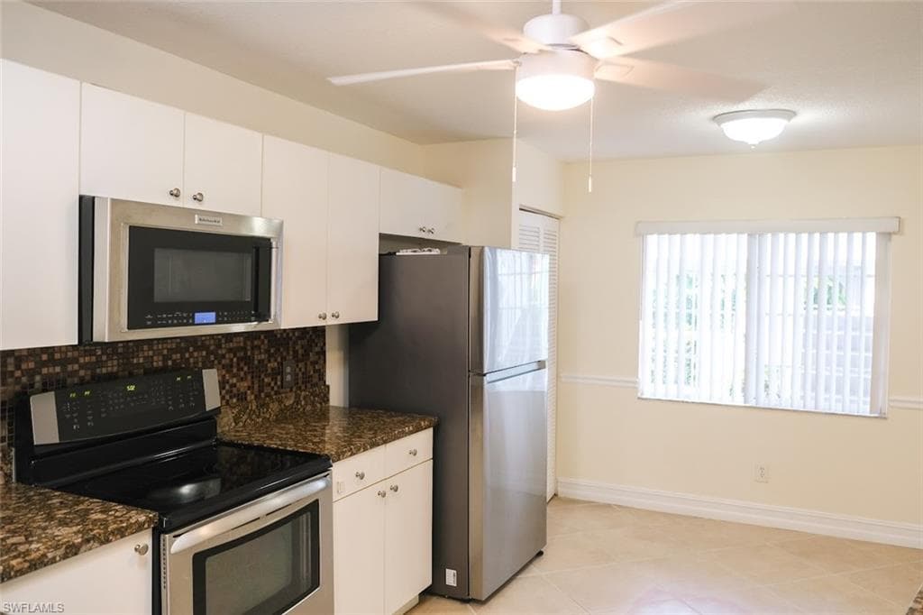345 Gabriel CIR # 2411, NAPLES FL 34104-5