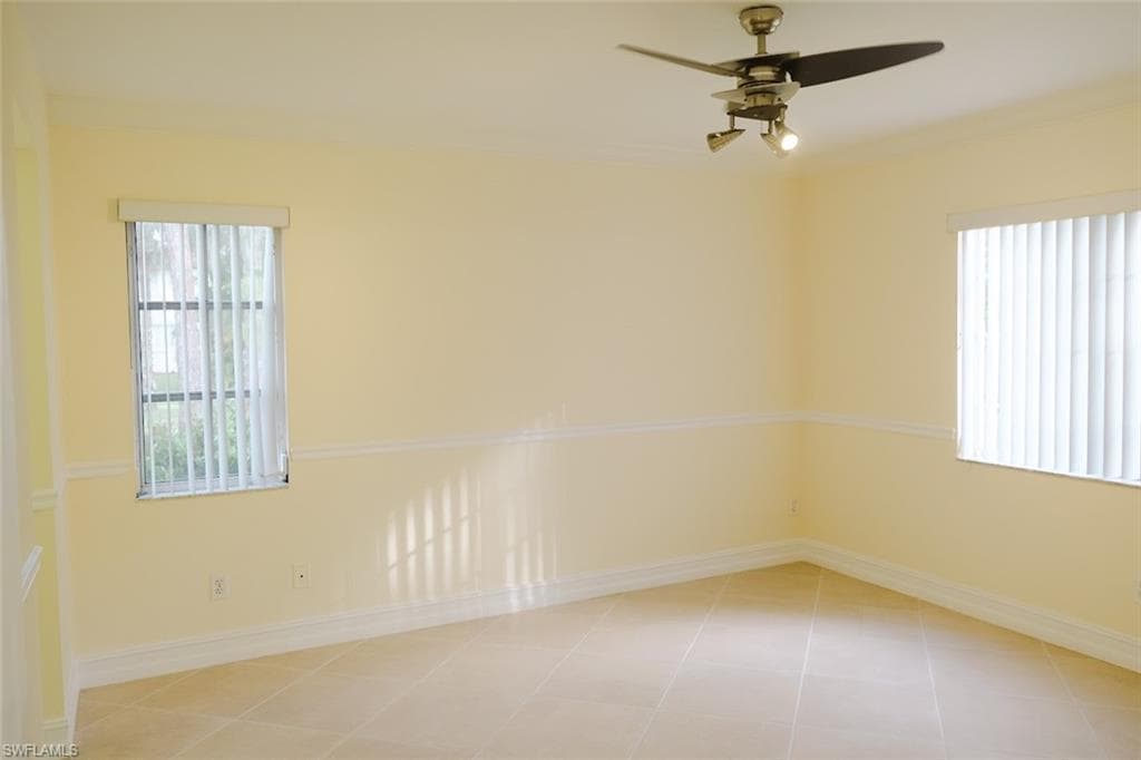 345 Gabriel CIR # 2411, NAPLES FL 34104-11