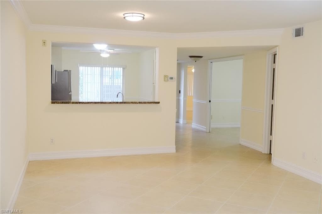 345 Gabriel CIR # 2411, NAPLES FL 34104-2