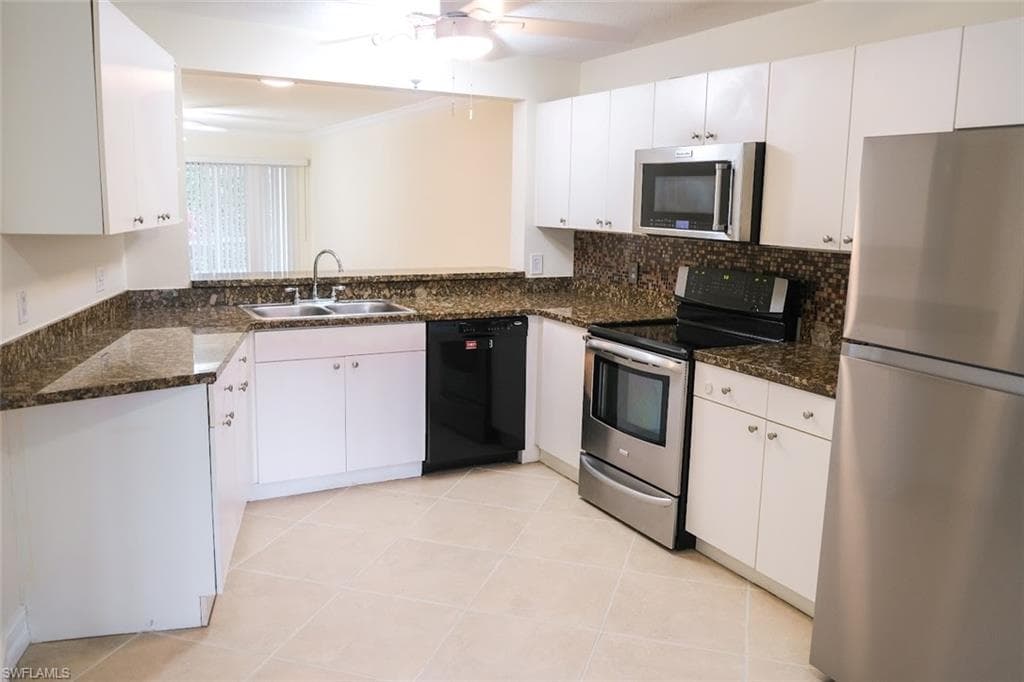 345 Gabriel CIR # 2411, NAPLES FL 34104-3