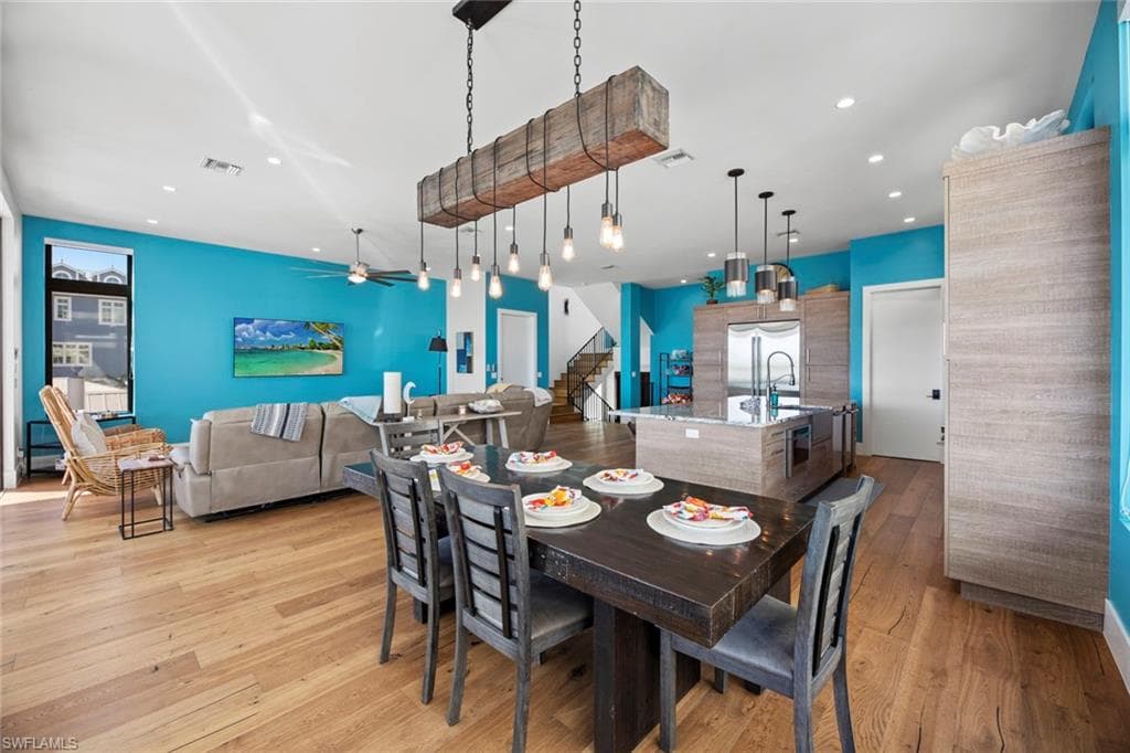 250 Crescent ST, FORT MYERS BEACH FL 33931-13