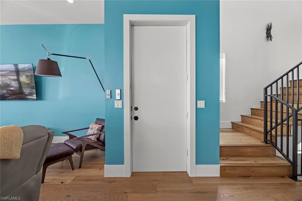 250 Crescent ST, FORT MYERS BEACH FL 33931-17