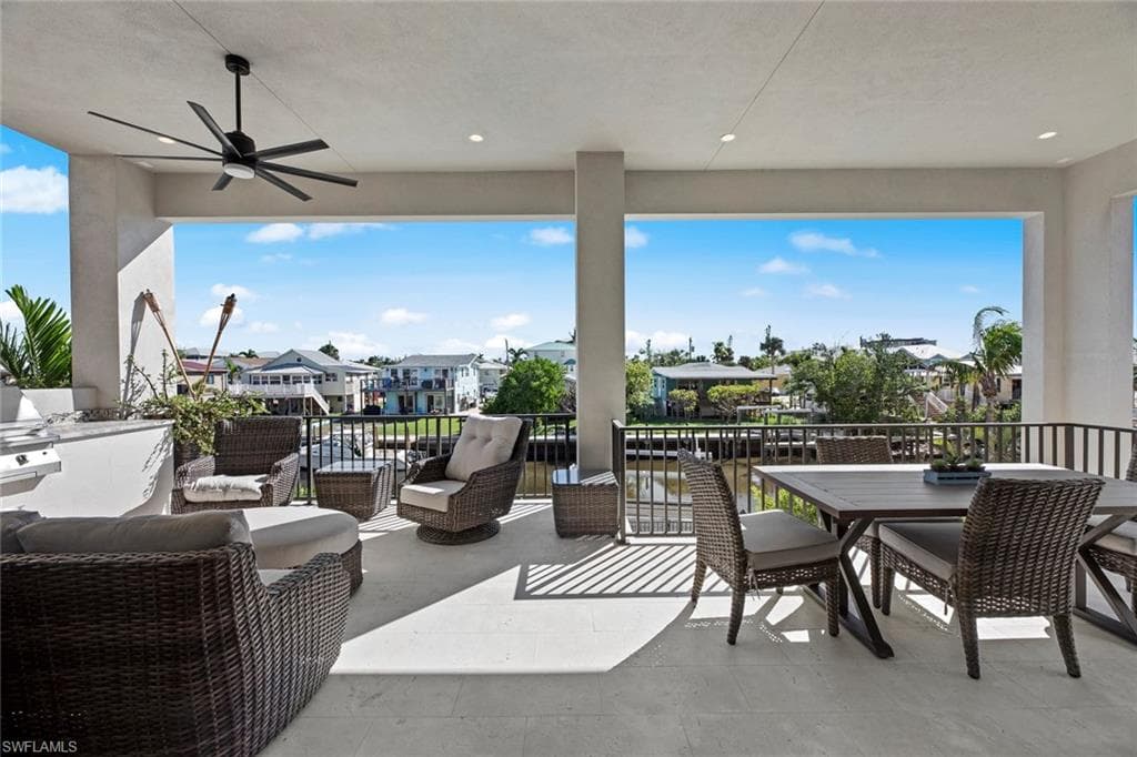 250 Crescent ST, FORT MYERS BEACH FL 33931-14