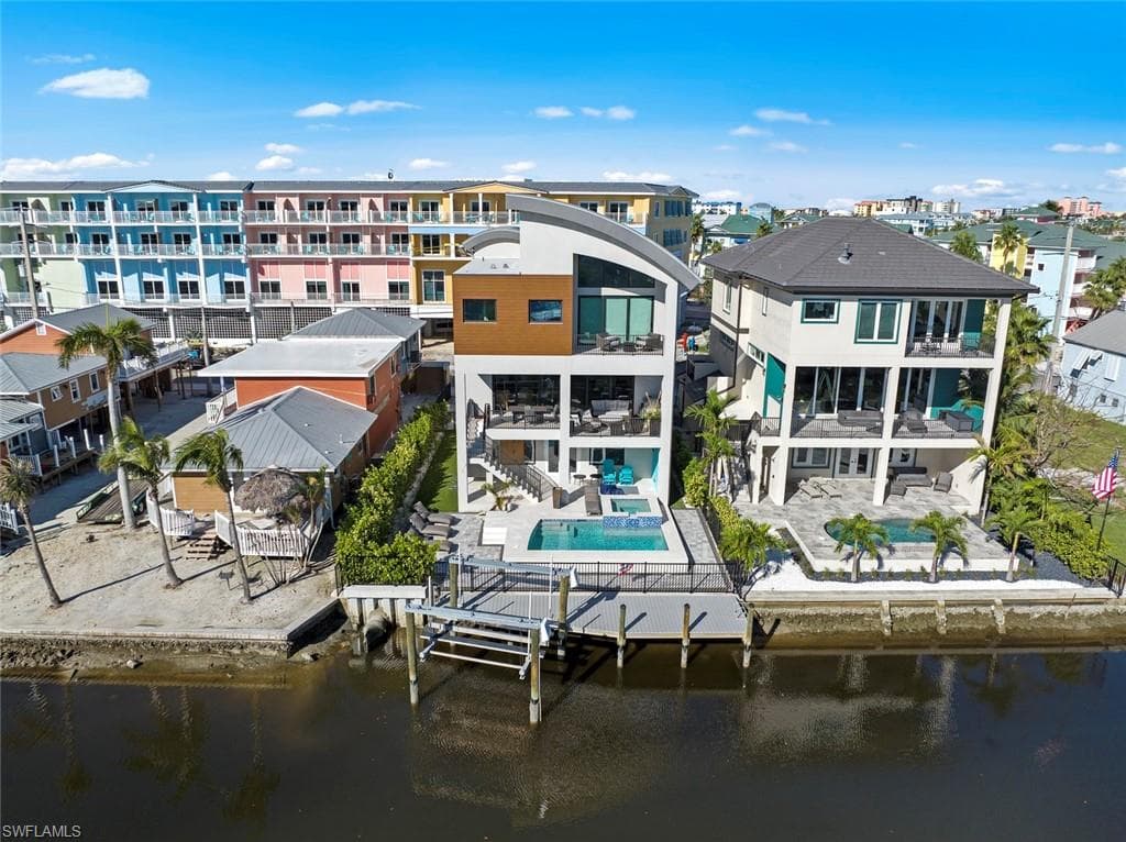 250 Crescent ST, FORT MYERS BEACH FL 33931-47