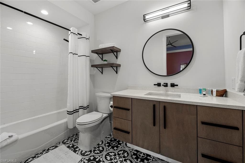 250 Crescent ST, FORT MYERS BEACH FL 33931-34