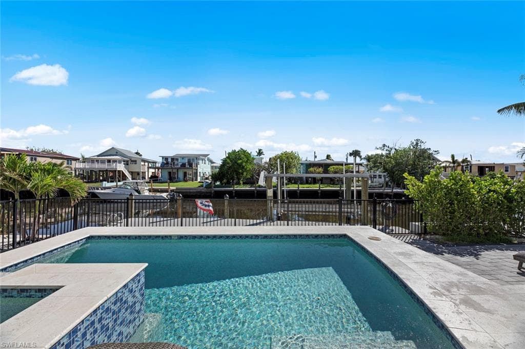 250 Crescent ST, FORT MYERS BEACH FL 33931-38