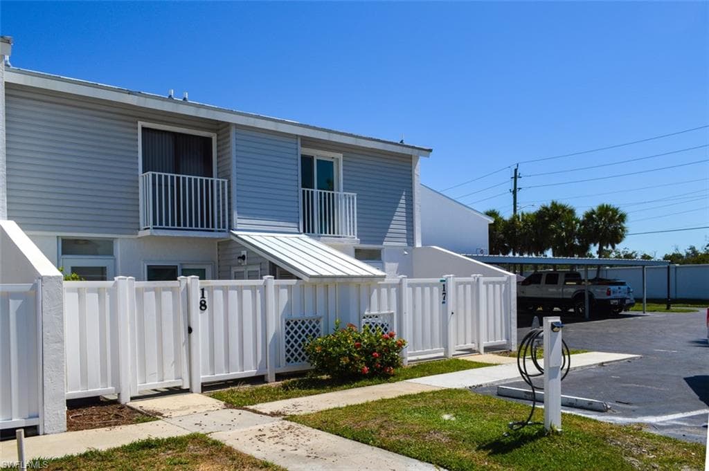 18006 San Carlos BLVD # 17, FORT MYERS BEACH FL 33931-36