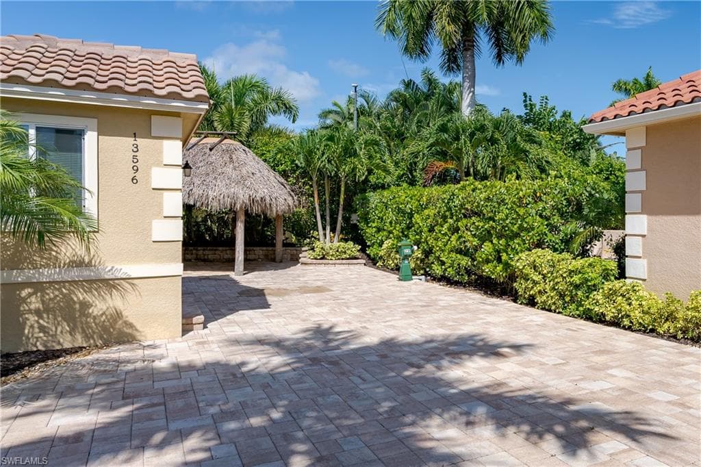 13596 Snook CIR, NAPLES FL 34114-15