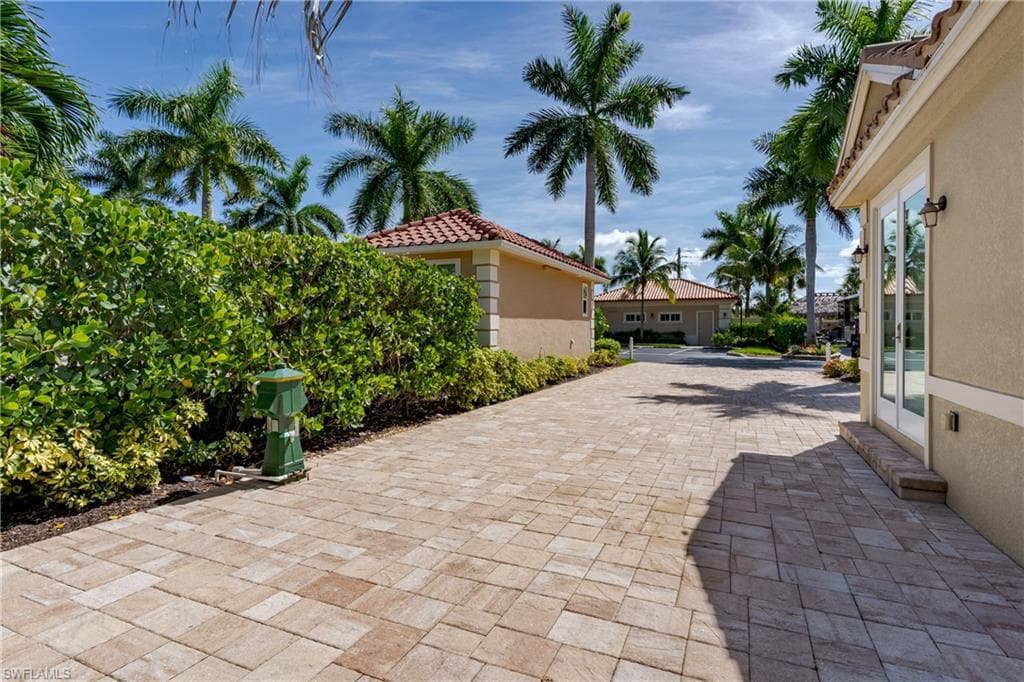 13596 Snook CIR, NAPLES FL 34114-31