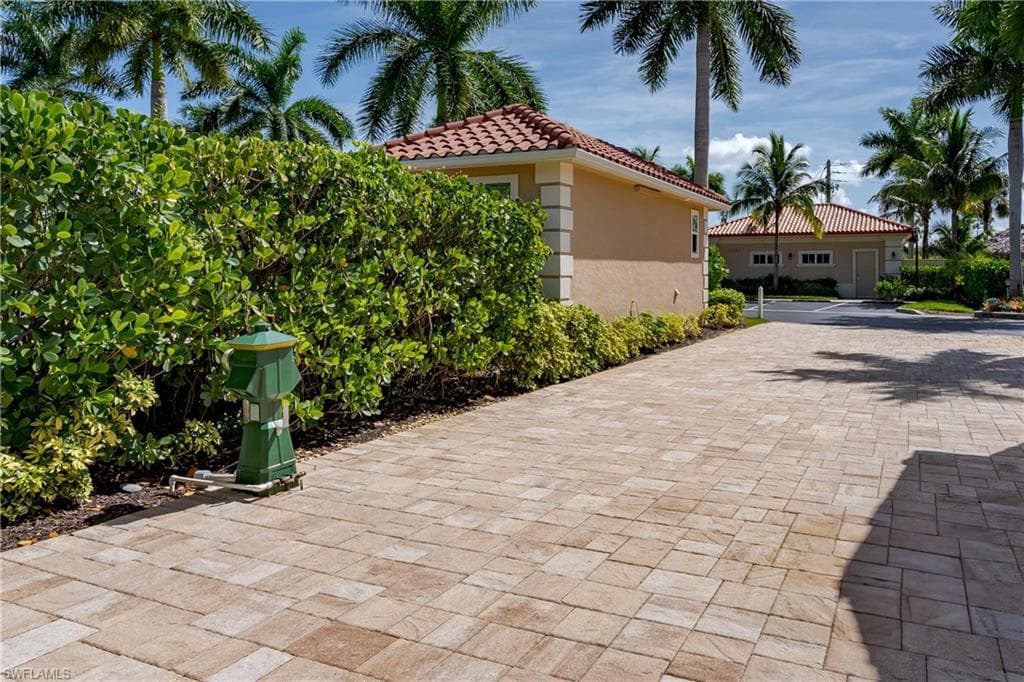 13596 Snook CIR, NAPLES FL 34114-27