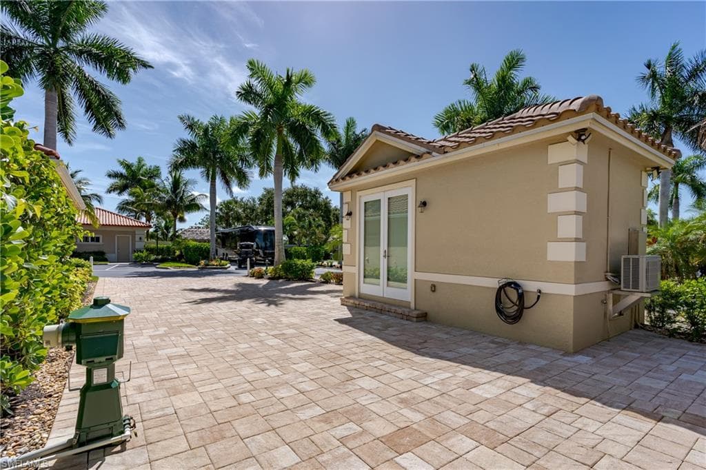 13596 Snook CIR, NAPLES FL 34114-32