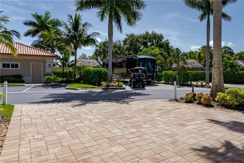 13596 Snook CIR, NAPLES FL 34114-39