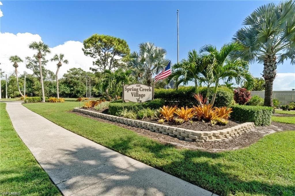 4808 Tahiti DR, BONITA SPRINGS FL 34134-1