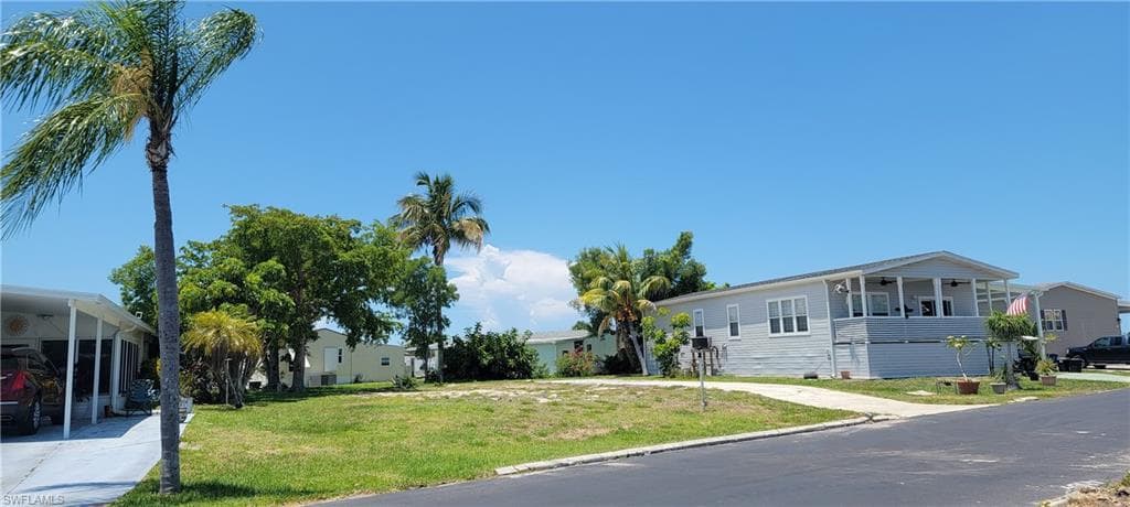 4808 Tahiti DR, BONITA SPRINGS FL 34134-14