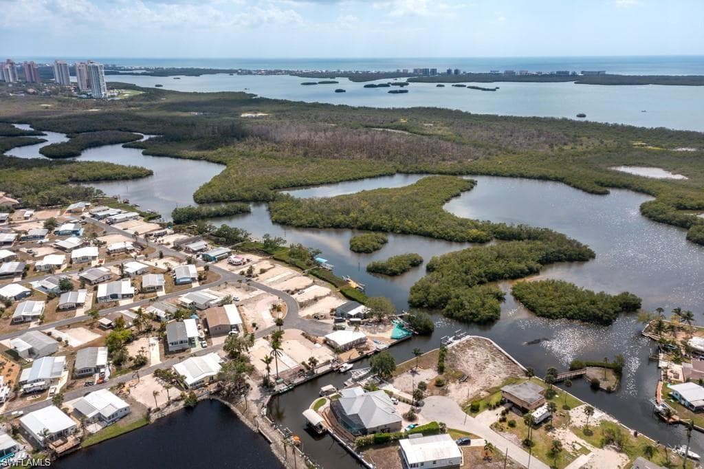 4808 Tahiti DR, BONITA SPRINGS FL 34134-3