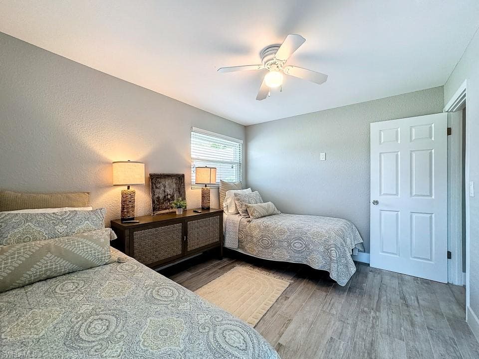 9 Knights Bridge RD # 30, NAPLES FL 34112-31