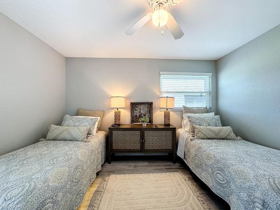 9 Knights Bridge RD # 30, NAPLES FL 34112-32