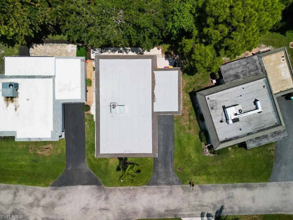 9 Knights Bridge RD # 30, NAPLES FL 34112-40