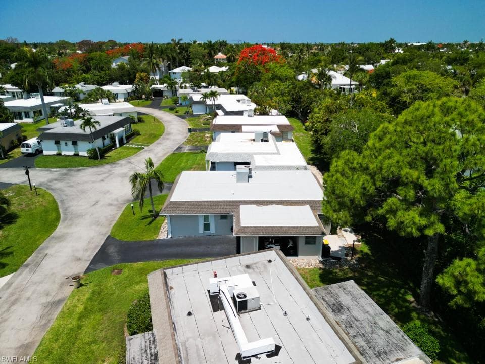 9 Knights Bridge RD # 30, NAPLES FL 34112-49