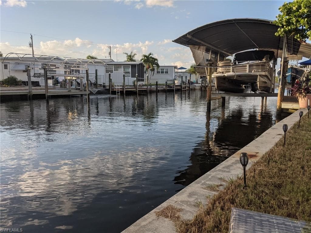 36 Emily LN, FORT MYERS BEACH FL 33931-20