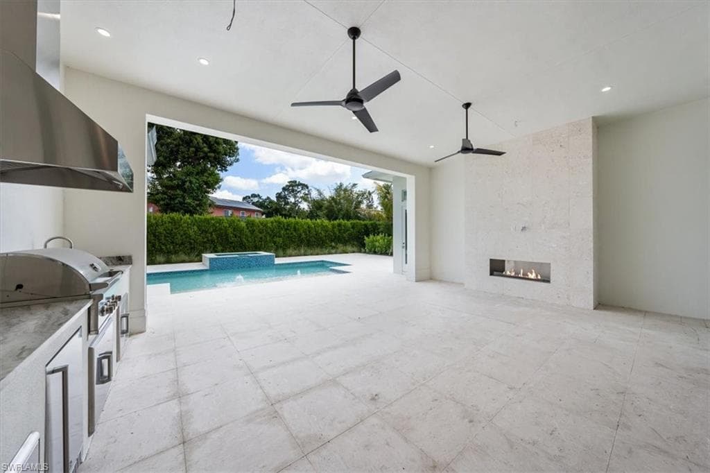 23517 Coconut Landing DR, ESTERO FL 34134-32