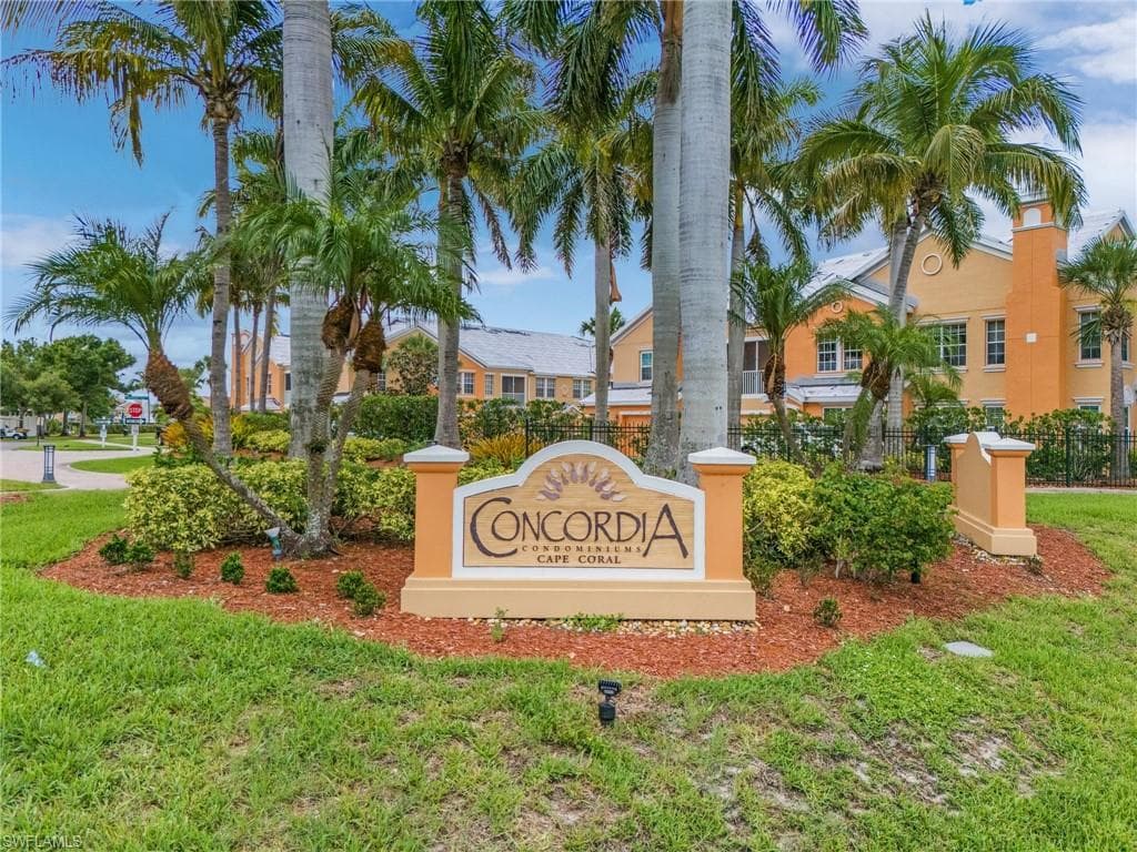 1865 Concordia Lake CIR # 408, CAPE CORAL FL 33909-22