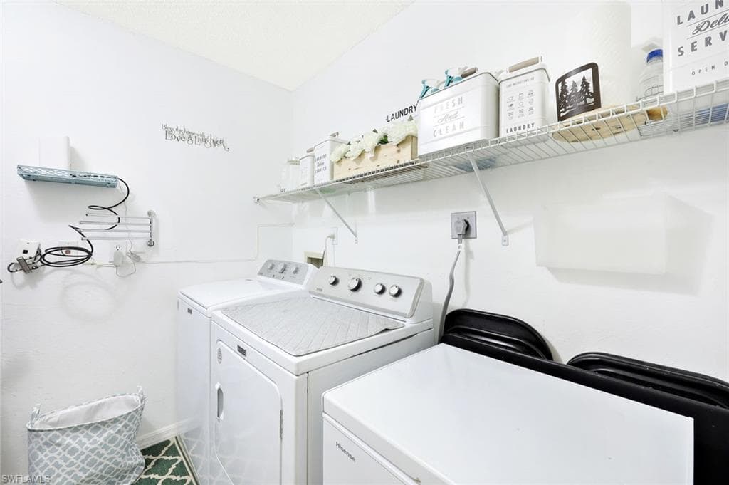 192 Furse Lakes CIR # H11, NAPLES FL 34104-20