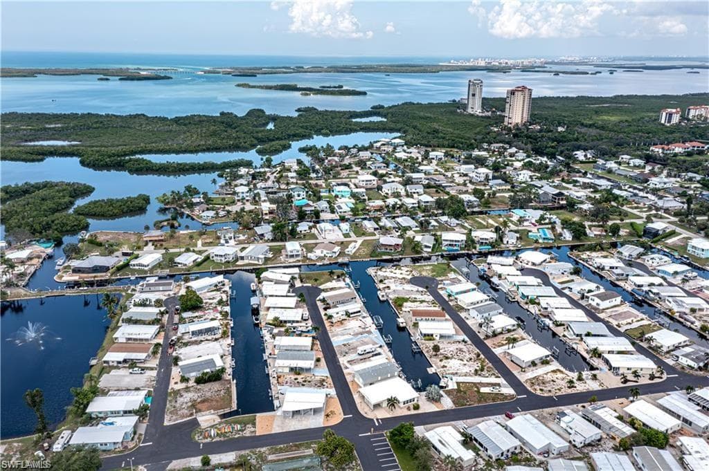 4693 Mai Kai LN, BONITA SPRINGS FL 34134-13