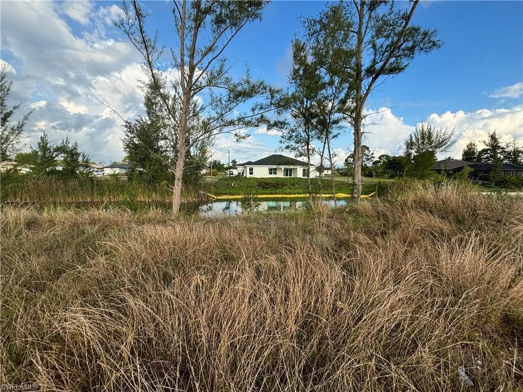 1822 NW 21st AVE, CAPE CORAL FL 33993-1