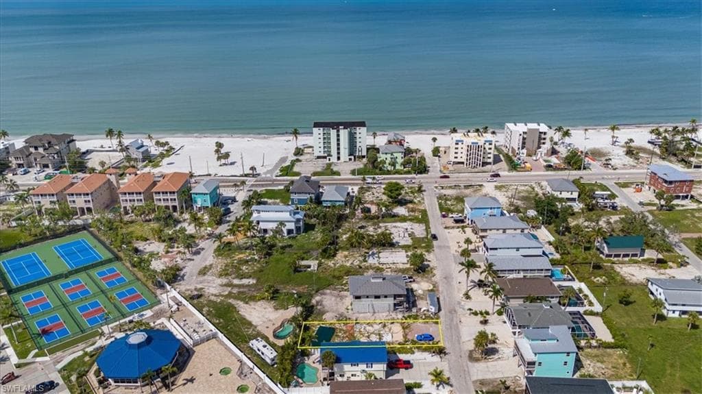 122 Gulfview AVE, FORT MYERS BEACH FL 33931-2