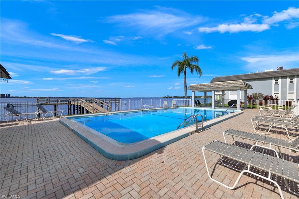 3392 N Key DR # 3, NORTH FORT MYERS FL 33903-25