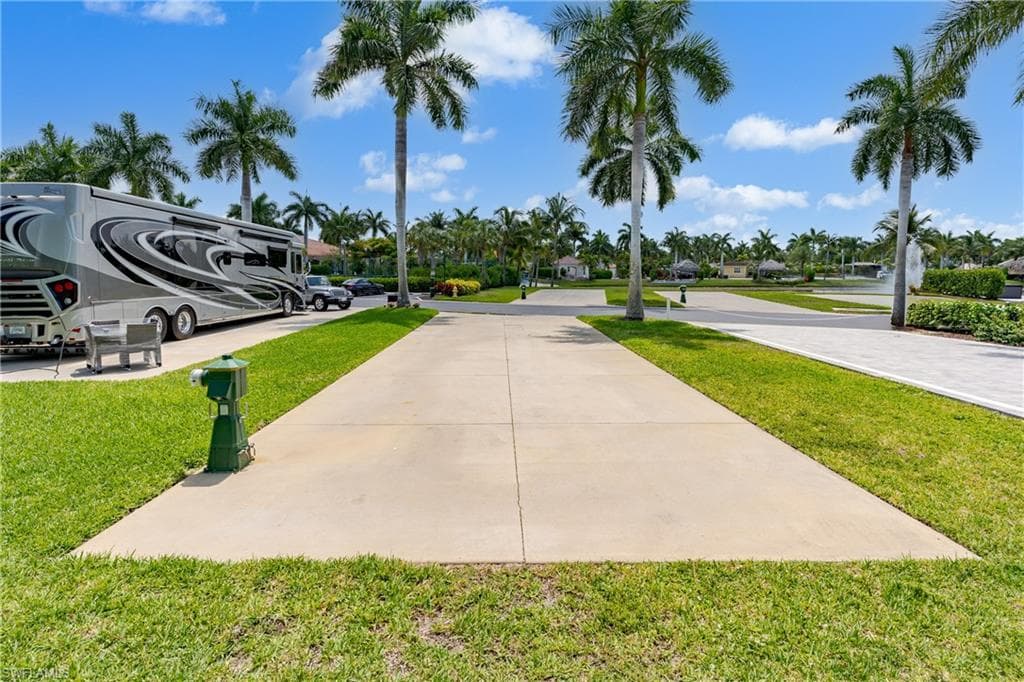 13375 Snook CIR, NAPLES FL 34114-29
